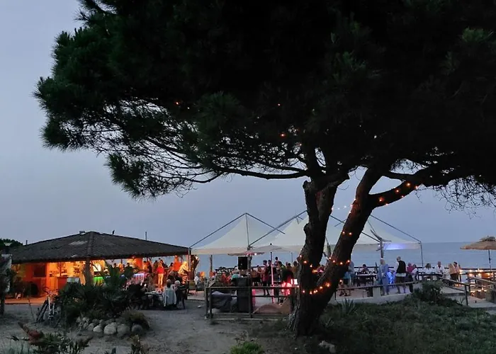 Station touristique Fkk-feriendorf Village Naturiste Club Corsicana Linguizzetta